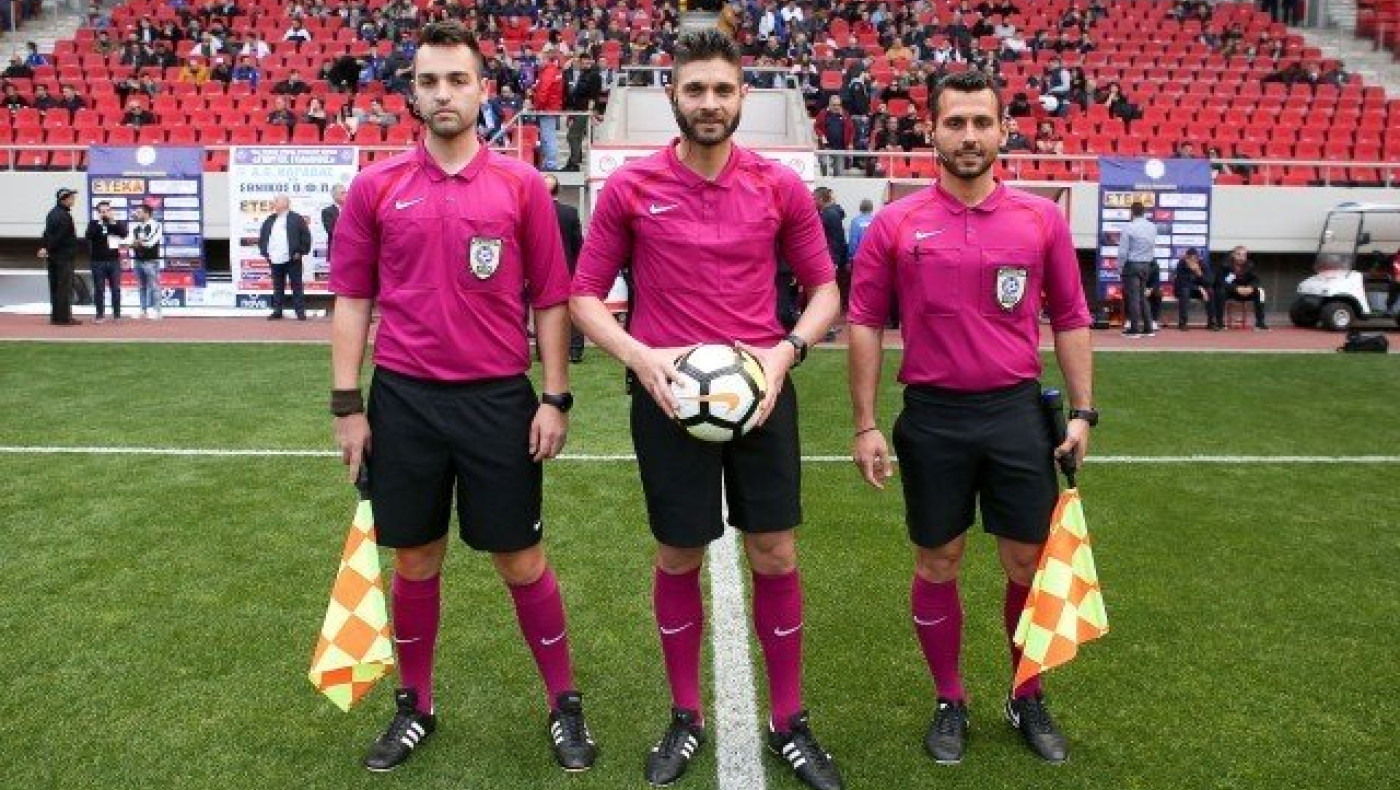 Σπάθας  το αγαπημένο παιδί         του           Πειραιά