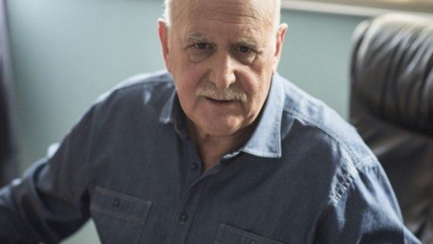 Έξαλλος ο Παπαδάκης, απευθύνεται στη Δίωξη Ηλεκτρονικού Εγκλήματος