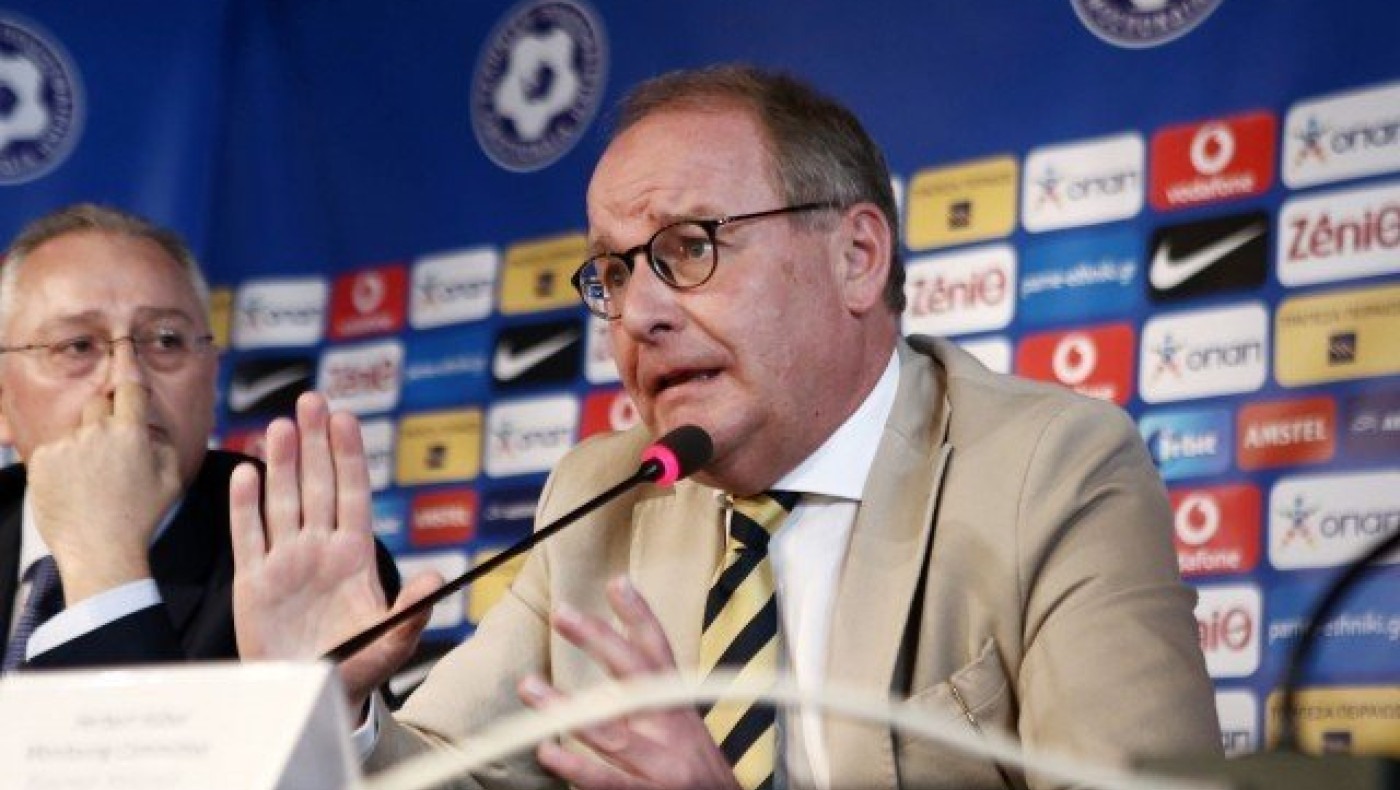 Ο Τεό έστειλε τον «μπαμπούλα» για εκφοβισμό και… συσκότιση