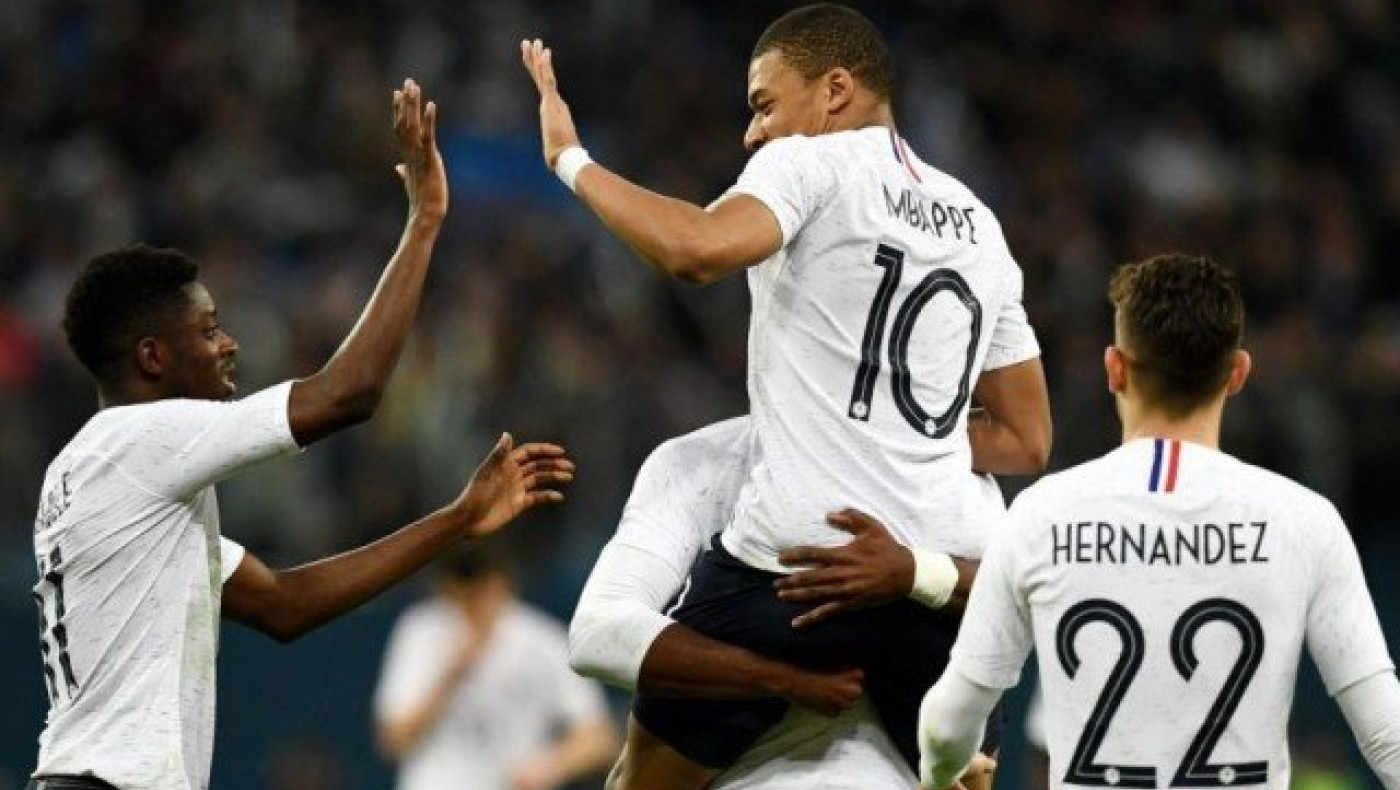 Νέα τριάρα στο κεφάλι έφαγαν  οι Ρώσοι, έγραψε ιστορία ο Μπαπέ!