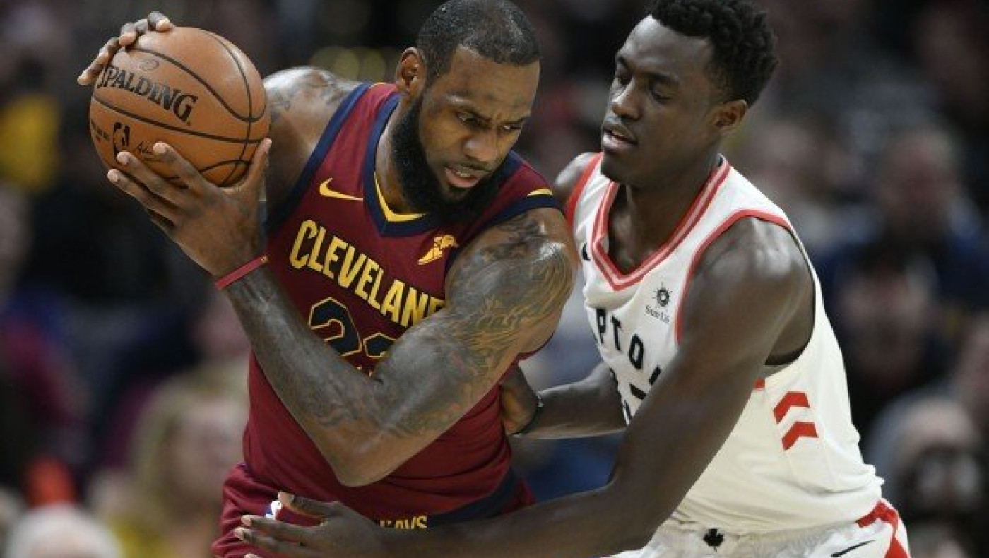 Μάγεψε ο ΛεΜπρον, τραυματίστηκε ο Αντετοκούνμπο (vids)