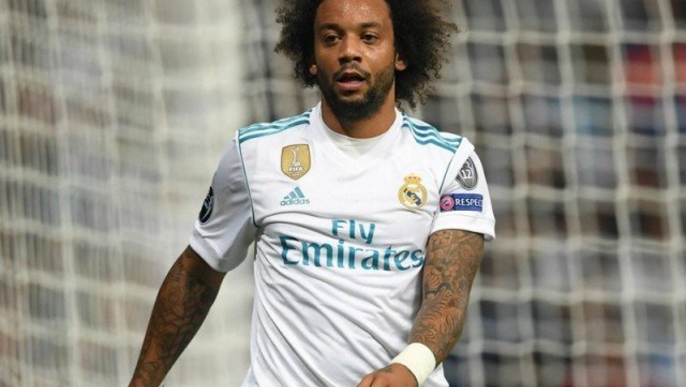 Ο Μαρσέλο παρουσιάζει το «παλάτι» του      (video)