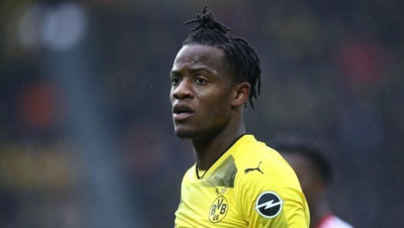 Τελειώνει   ο   Μπατσουαγί    από   την   Ντόρτμουντ!