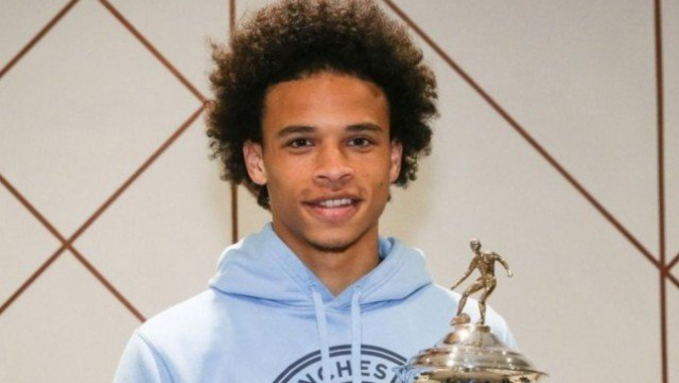 Καλύτερος νέος ποδοσφαιριστής της     χρονιάς ο Σανέ