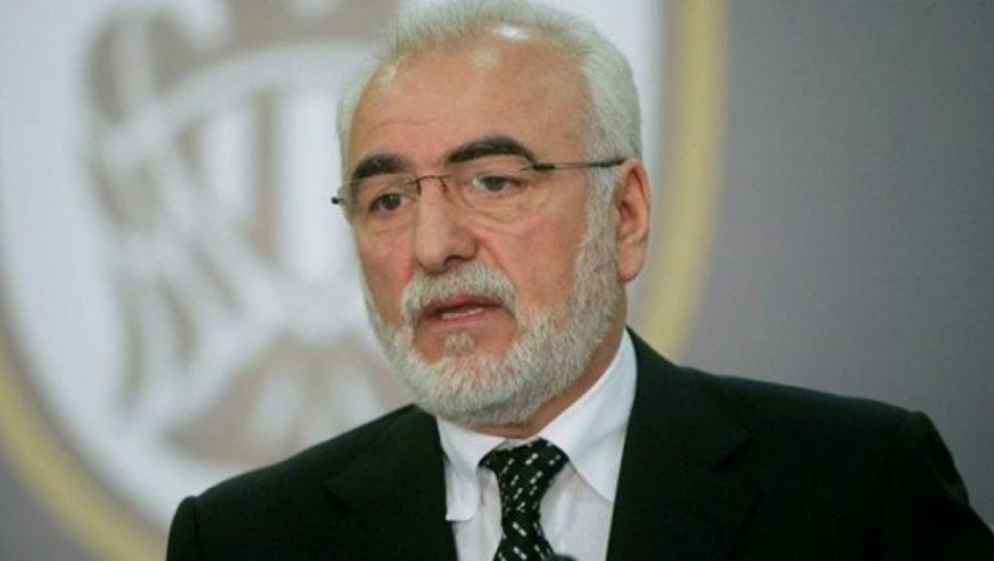 Η ζωή εν τάφω κατετέθης, Χριστέ, και αγγέλων στρατιαί εξεπλήττοντο