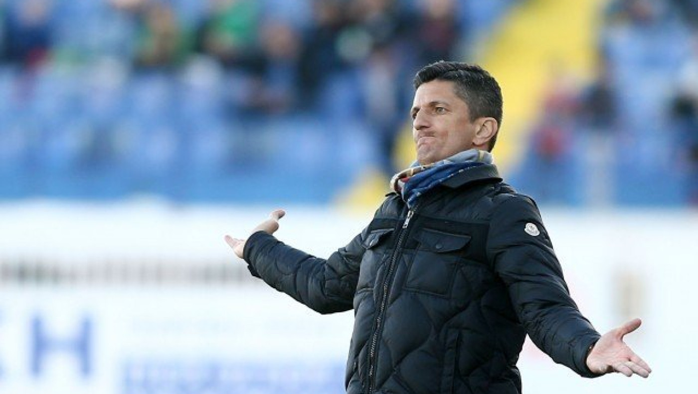 Καλά κάνει  ο                Λουτσέσκου και φωνάζει