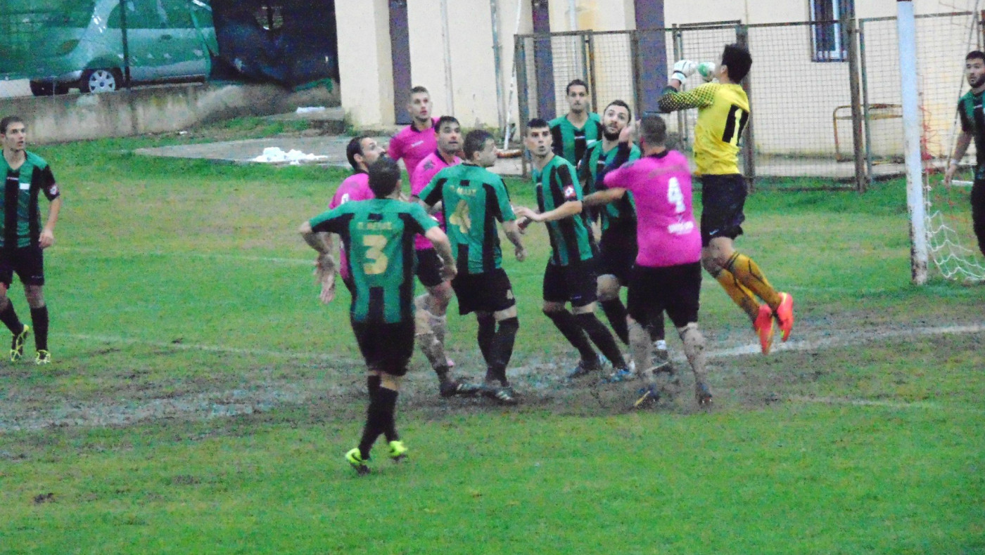 «Χτύπησε» και στην Αυγή ο Αχιλλέας Τριανδρίας