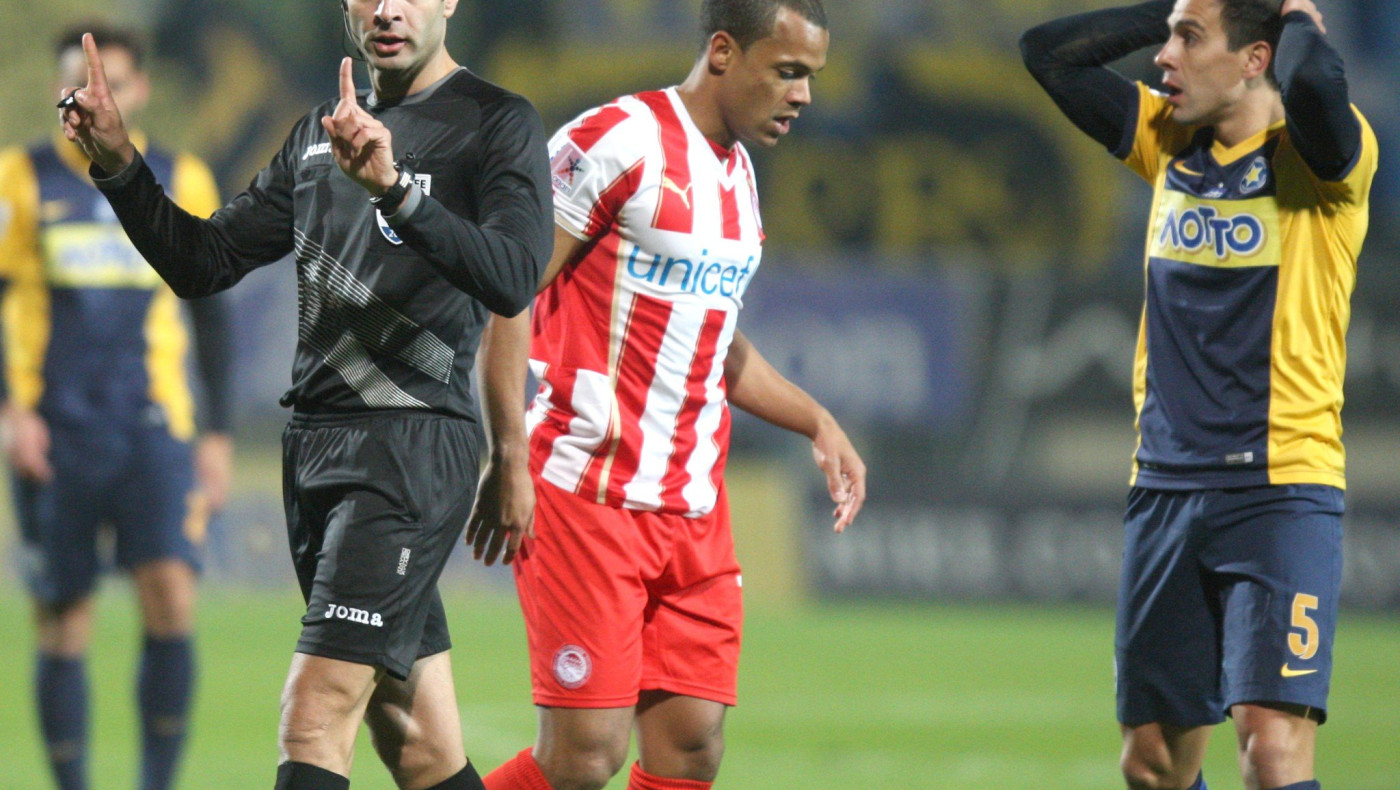 Σφάξε με αγά μου να αγιάσω