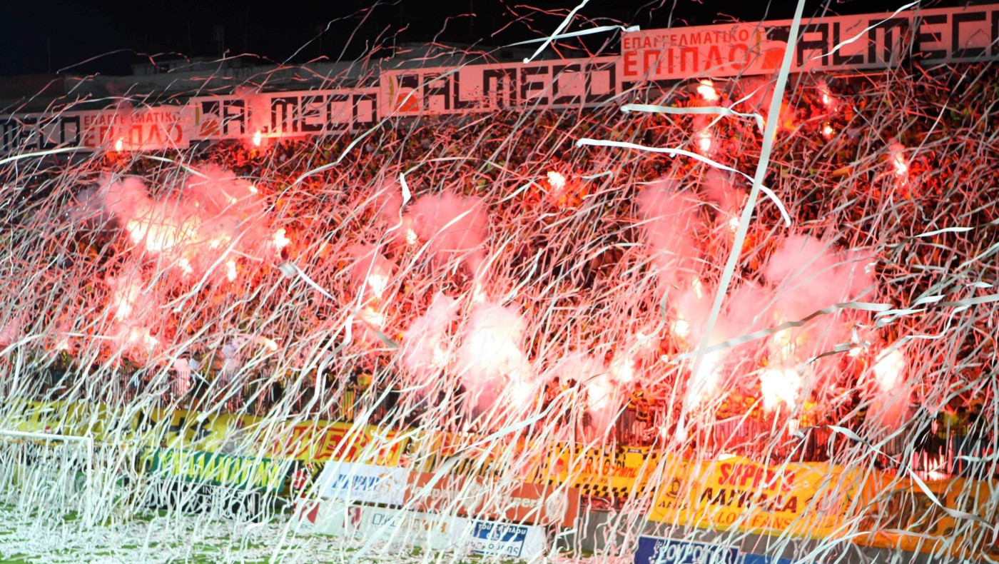 Τώρα παίζει μπάλα μόνος