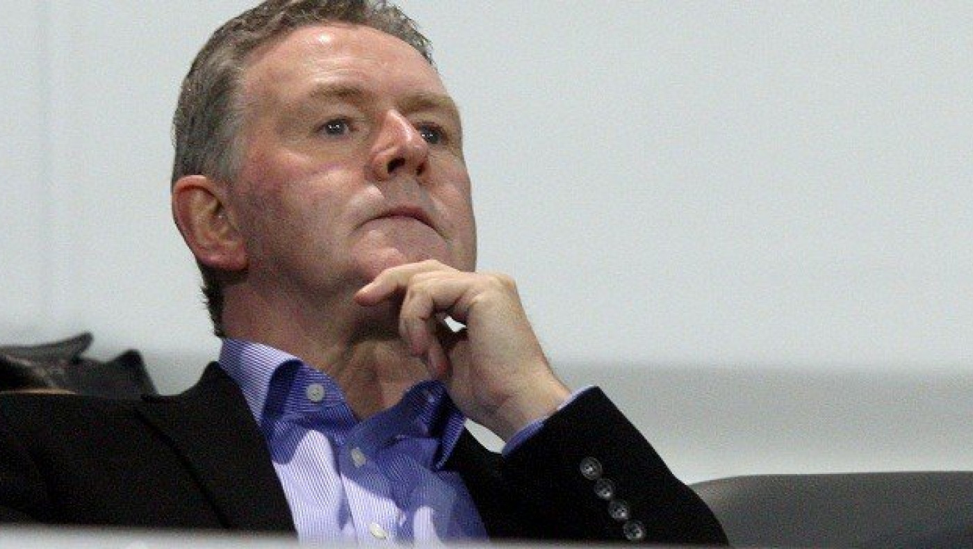 Έξω φρενών με Σπάθα ο Χιου Ντάλας