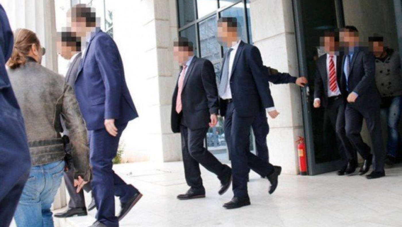 Ελεύθερος και δεύτερος Τούρκος    στρατιωτικός από τους οκτώ