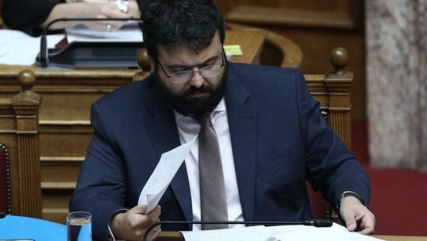 Της κακομοίρας: Αναδιάρθρωση τώρα,        όχι το 2019