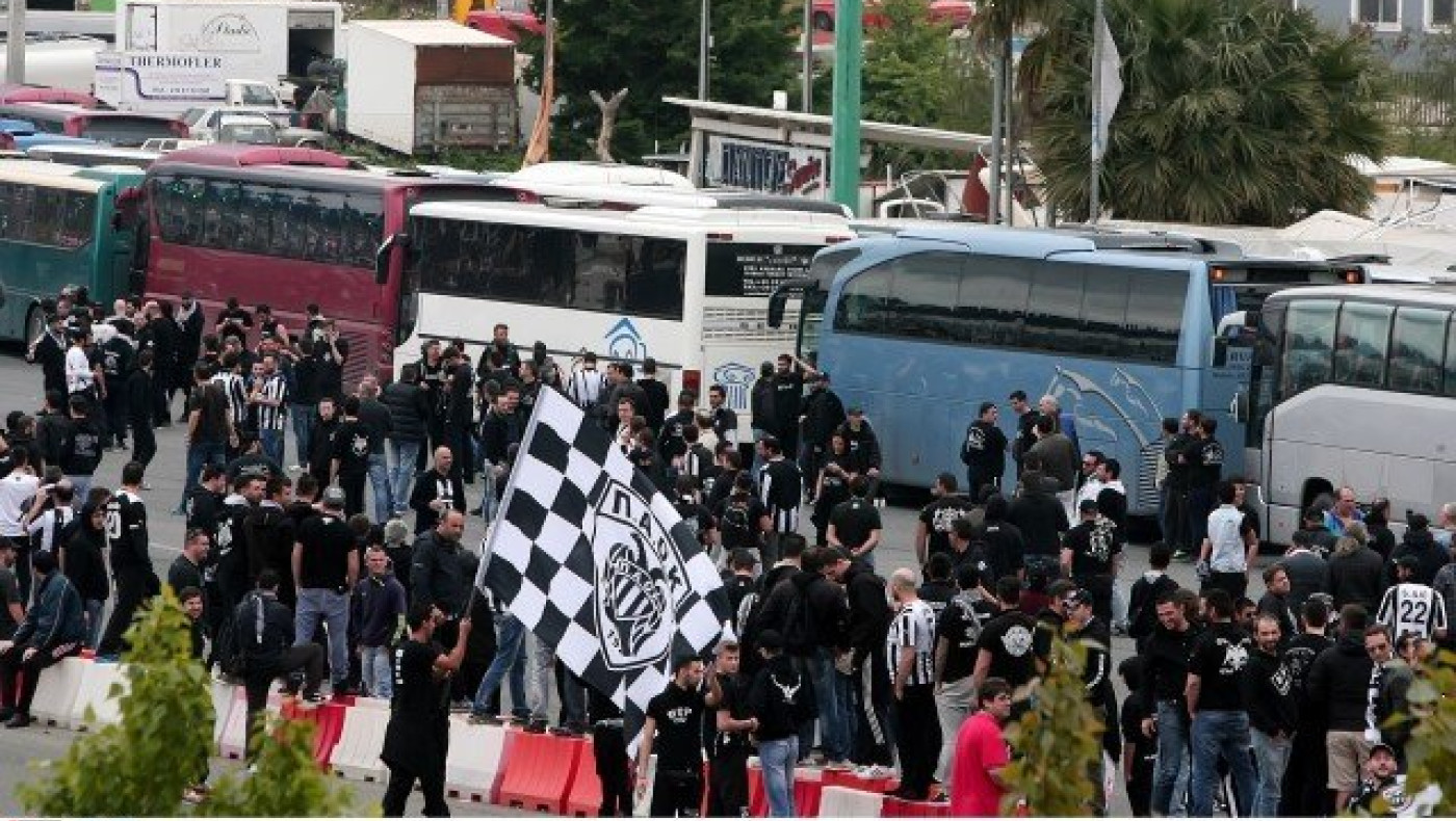 Τροφοδοσία σε          όλα  τα λεωφορεία για τον τελικό