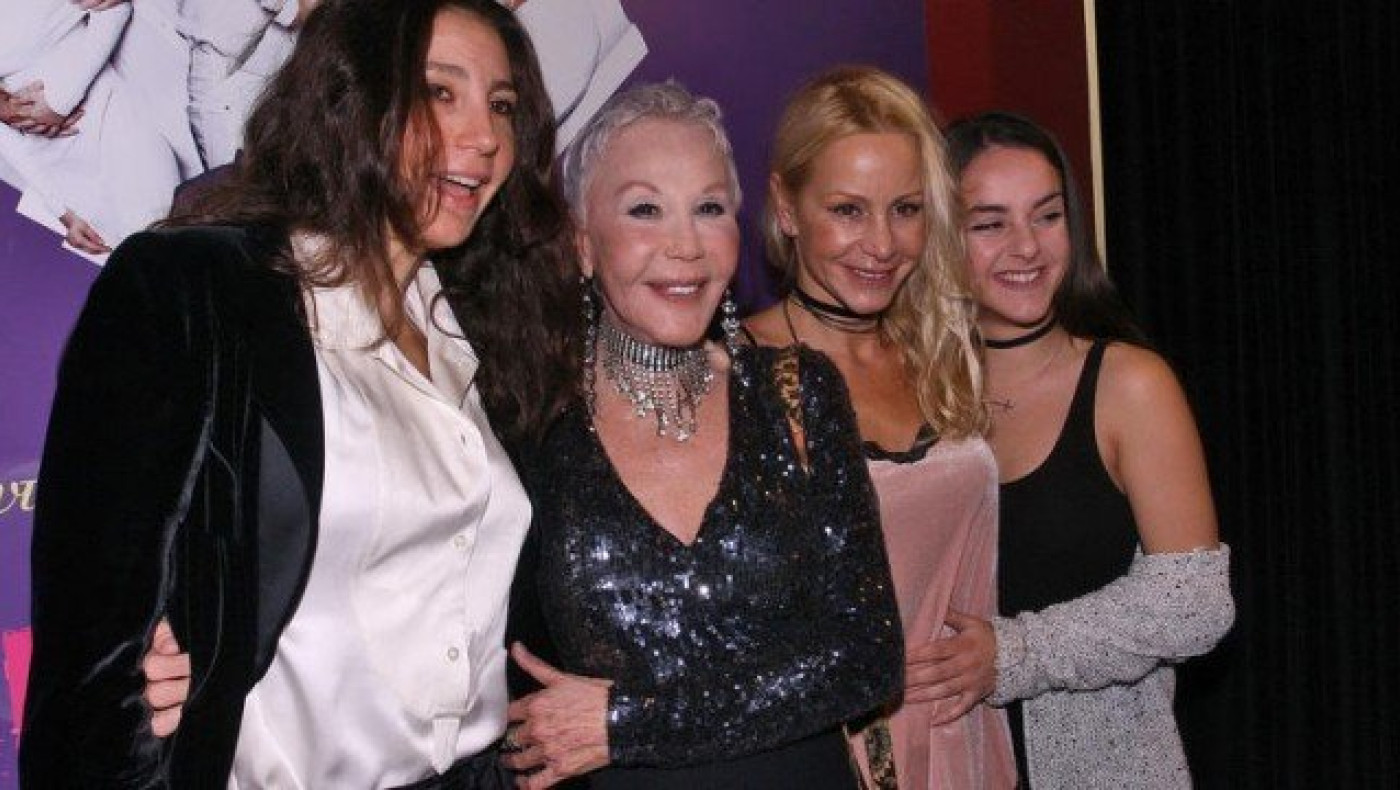 H επίσημη απάντηση των παιδιών της Λάσκαρη για την πώληση του σπιτιού