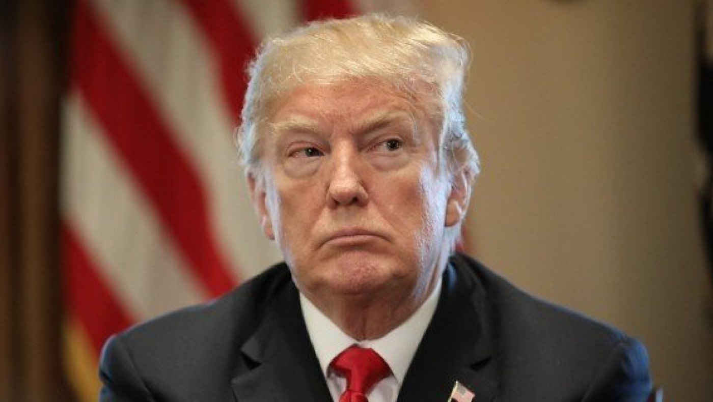 Ο Σειρηνάκης κάλεσε τον Τραμπ στα... Ελληνικά Όσκαρ Πορνό!