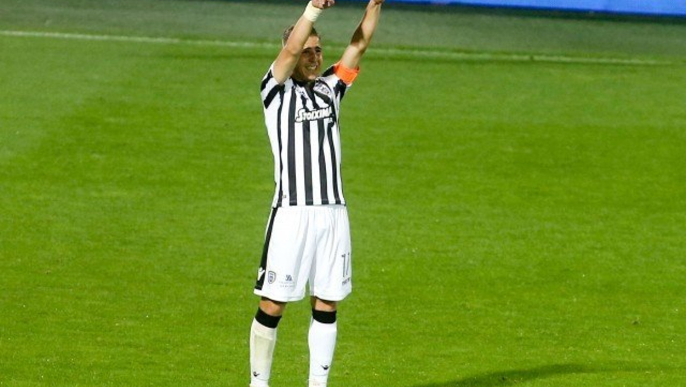 Οι 12 ασίστ                  και η έκρηξη  του Πέλκα