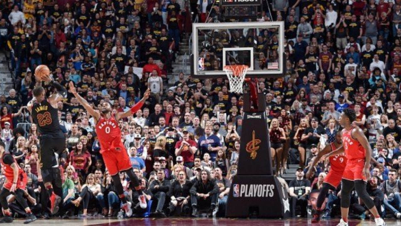 Ολοταχώς για «σκούπα» Καβαλίερς και Σέλτικς (videos)