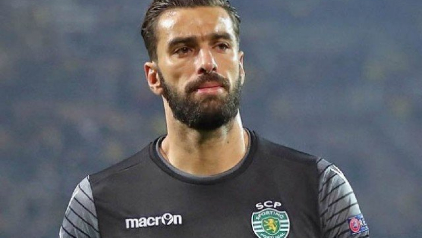 «Ξηλώνεται» για                Ρουί Πατρίσιο η Γουλβς