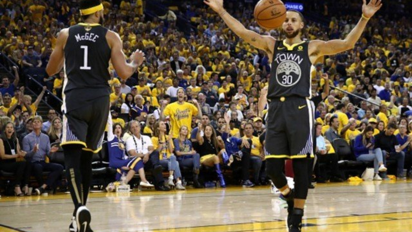 Με σούπερ Κάρι το 2-0 οι Ουόριορς             (video)