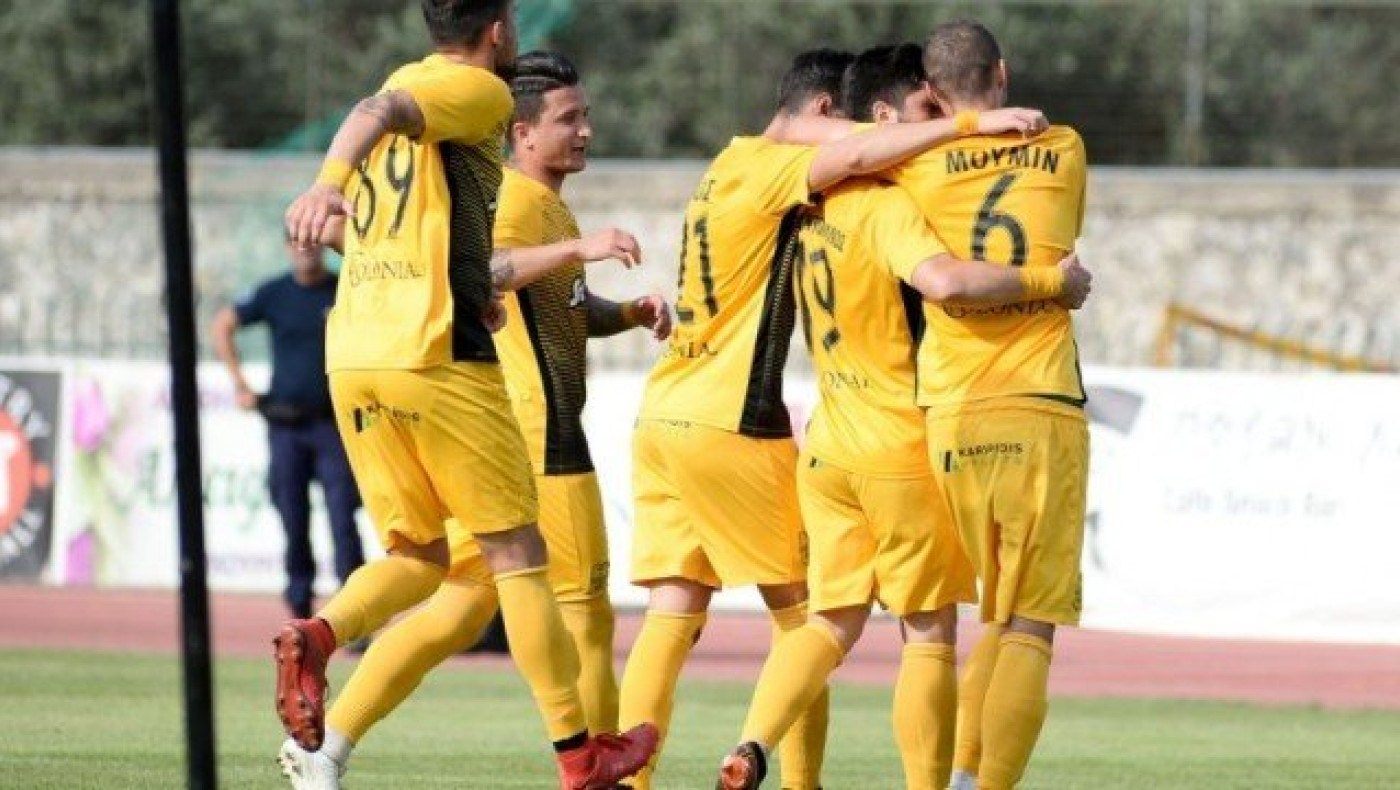 Ο 'Αρης έκανε                    παρέλαση στη Σπάρτη ( 0-3 )