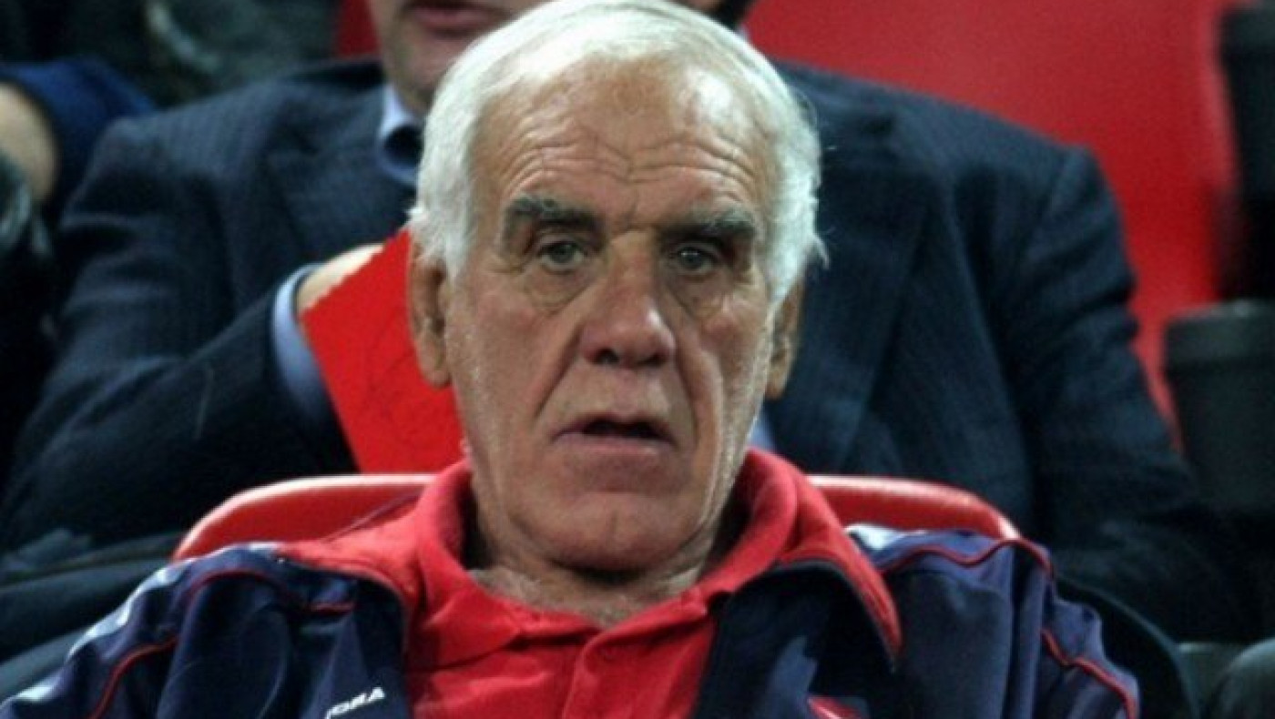 Νίκος Αλέφαντος:                  «Ποια ΑΕΚ; Ο ΠΑΟΚ»!