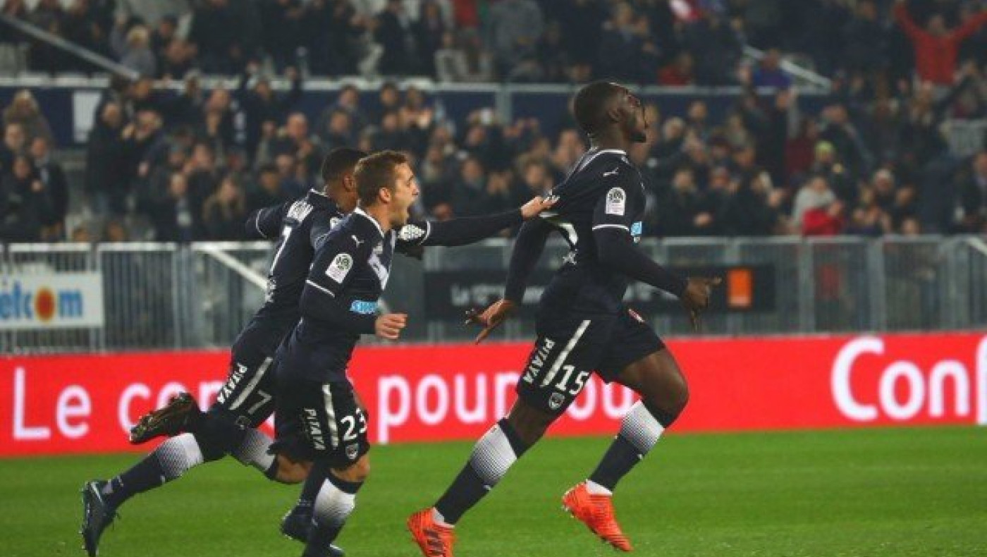 Οι Άγγλοι «σφάζονται» για τον    Βραζιλιάνο παιχταρά!