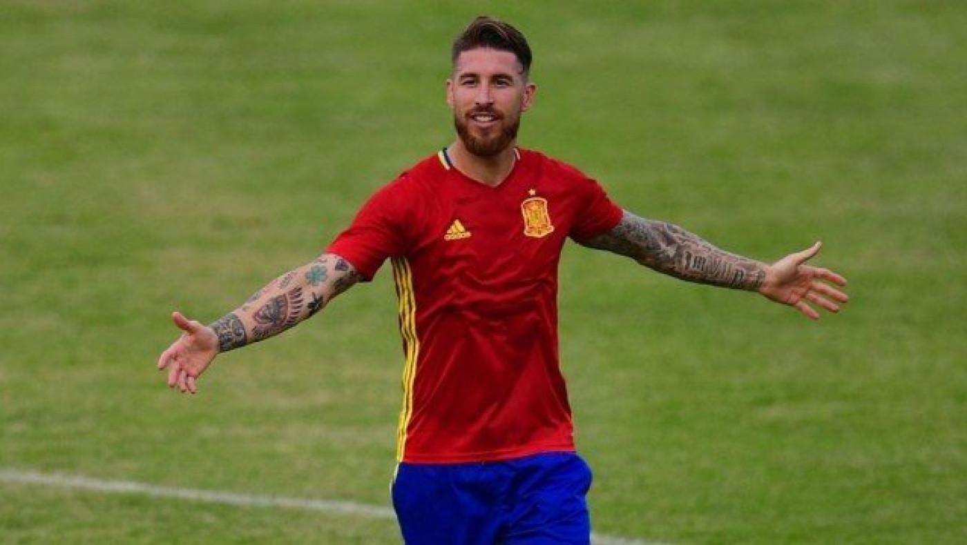 Με τραγούδι                      Ράμος η Ισπανία στο Μουντιάλ (vid)