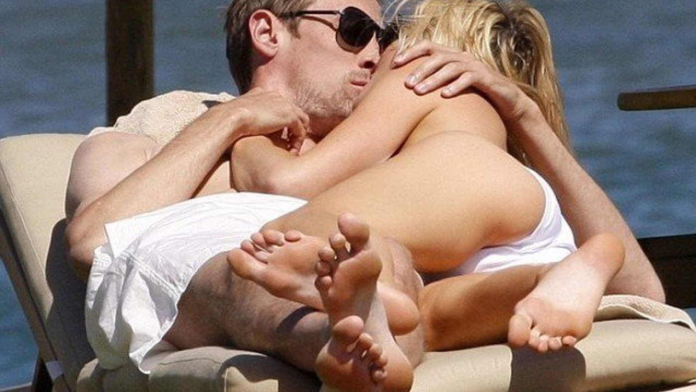 Η γυναικάρα του Κράουτς προκαλεί        καρδιακά! (photos)