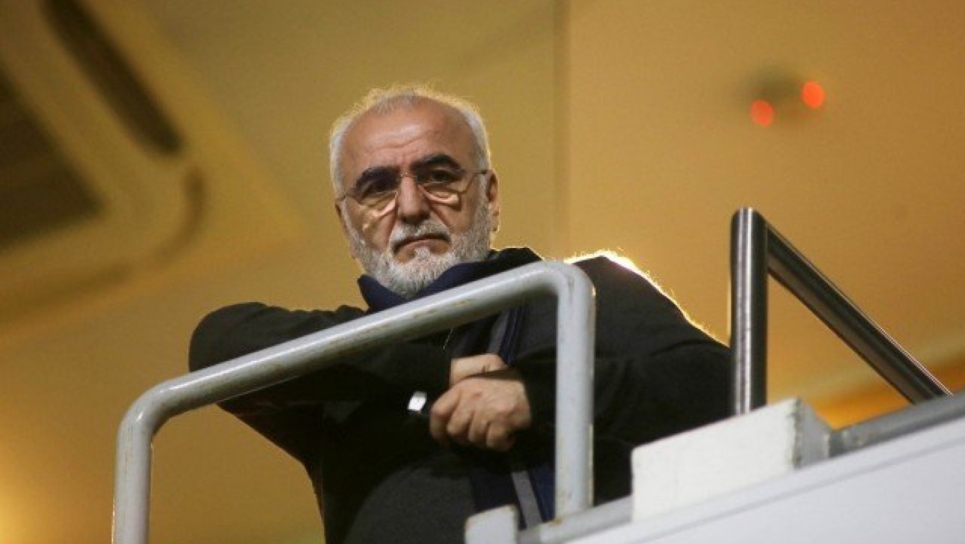 Στην Τήνο ο Ιβάν Σαββίδης, υποδοχή με σημαίες του ΠΑΟΚ (pics)