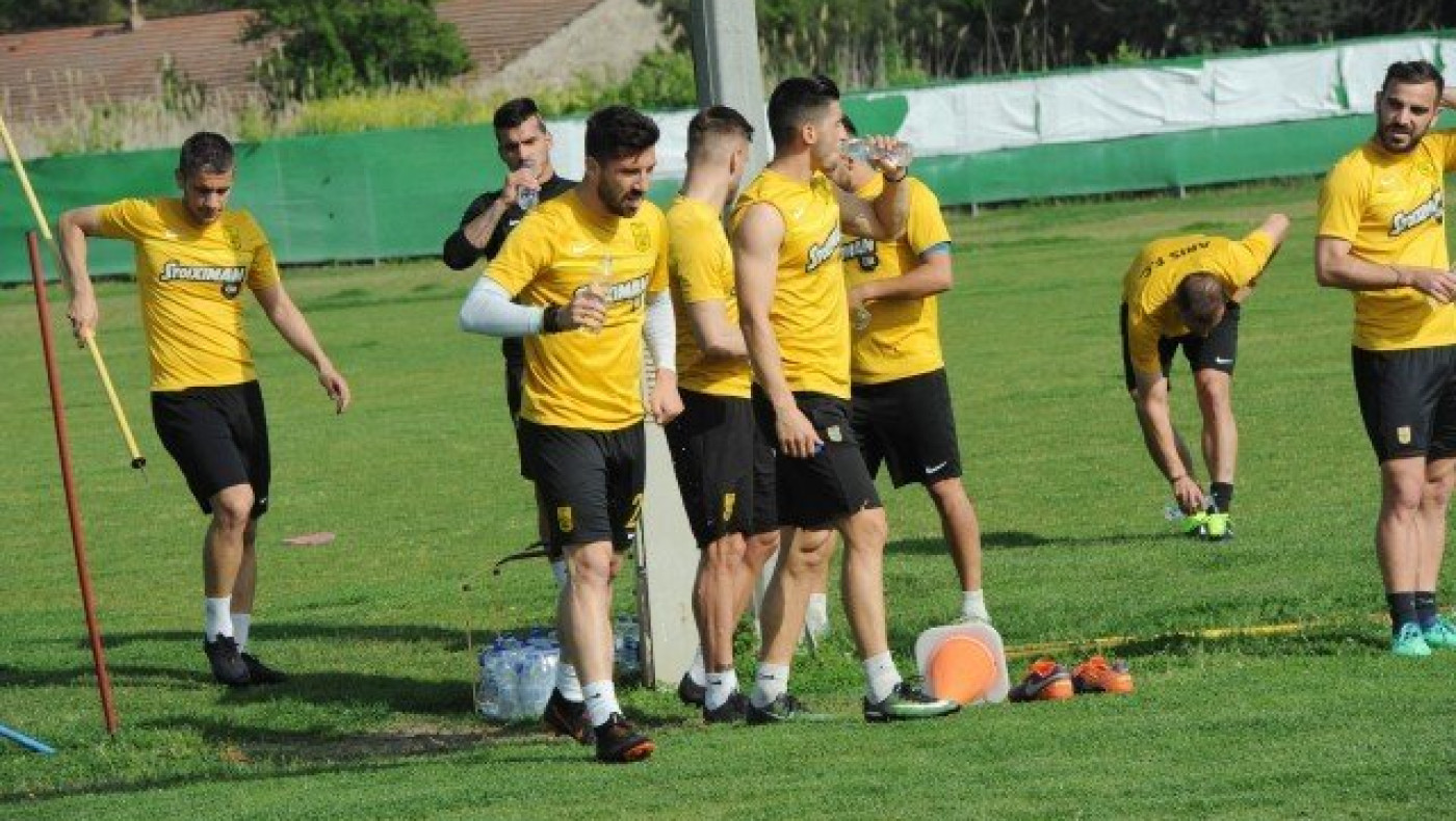 Αναζητείται...   ρόλος       γι' αυτόν    στον   Αρη