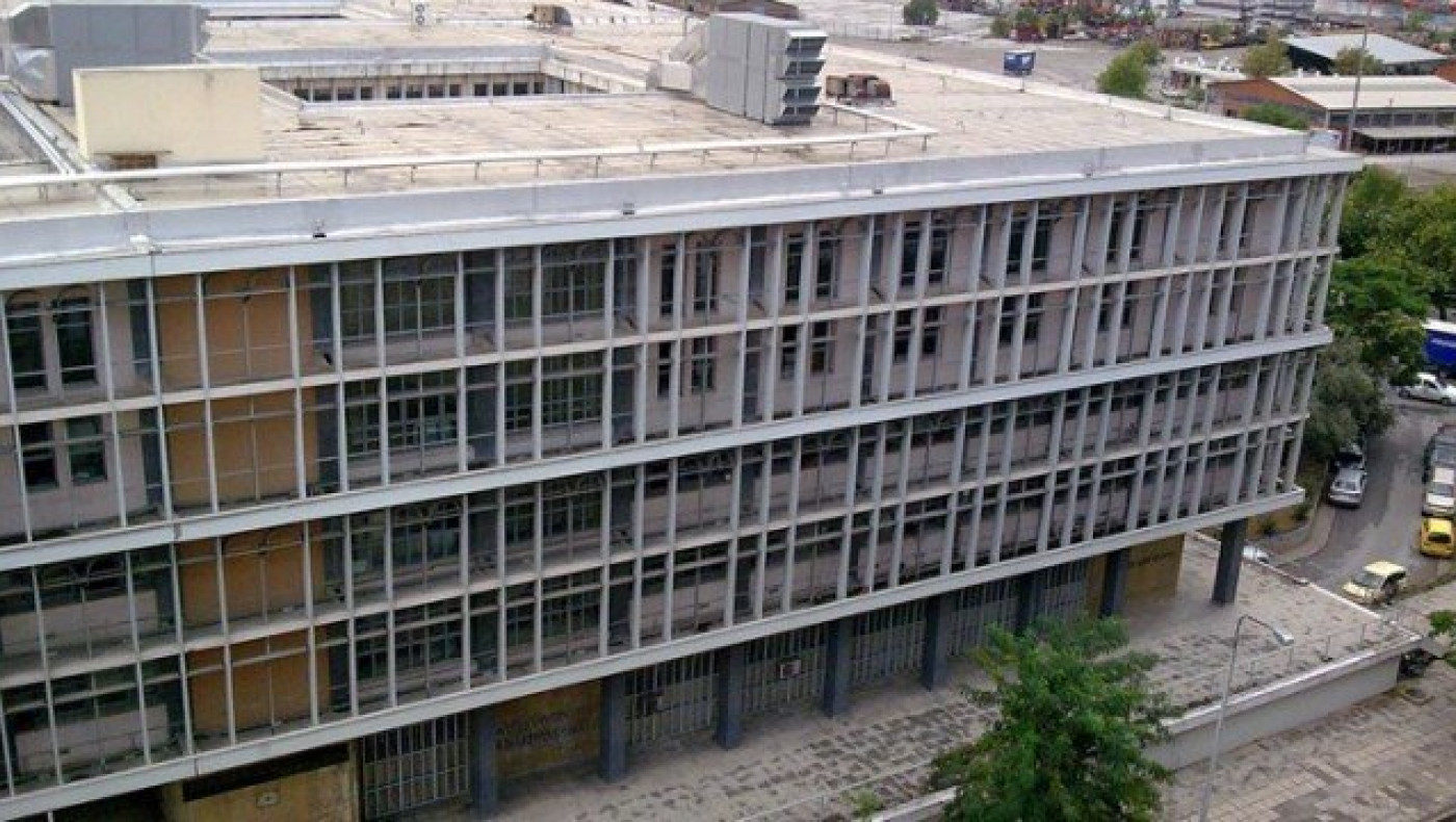 Θεσσαλονίκη: Στην ανακρίτρια τρεις νεαροί για ασέλγεια σε 22χρονη