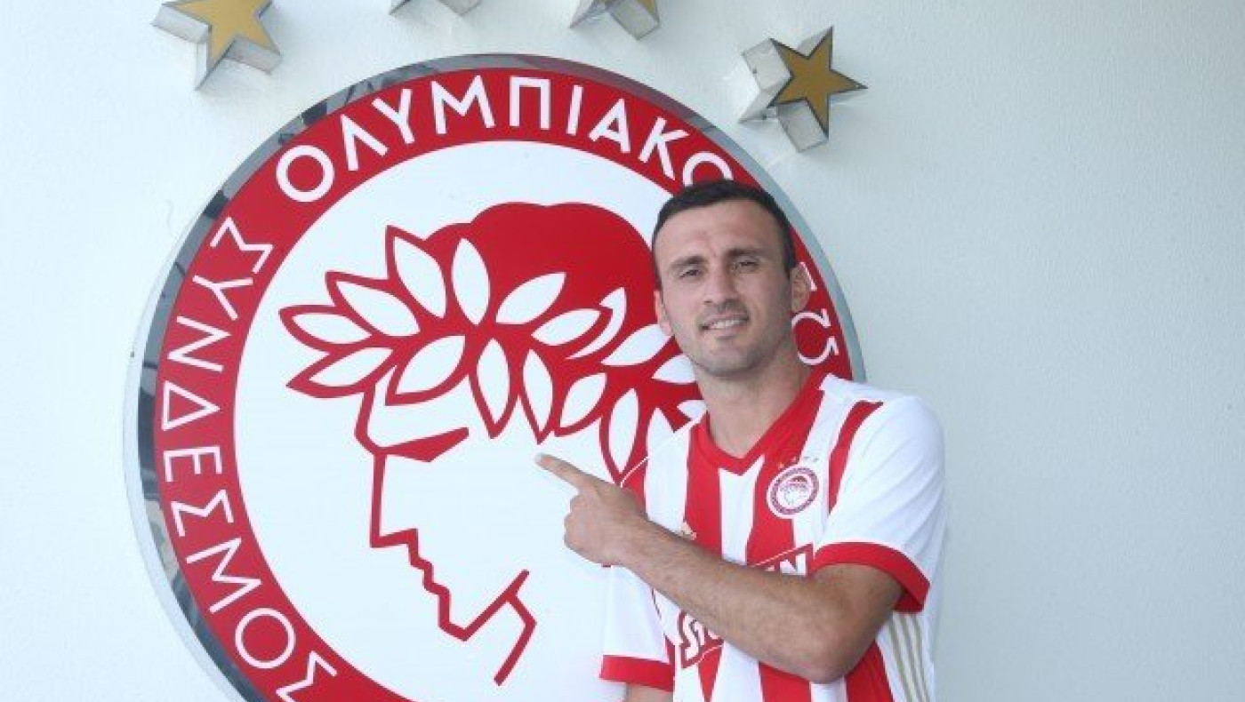 Τι συμβαίνει εκεί στο… λιμάνι και χαμήλωσαν τόσο τον πήχη;