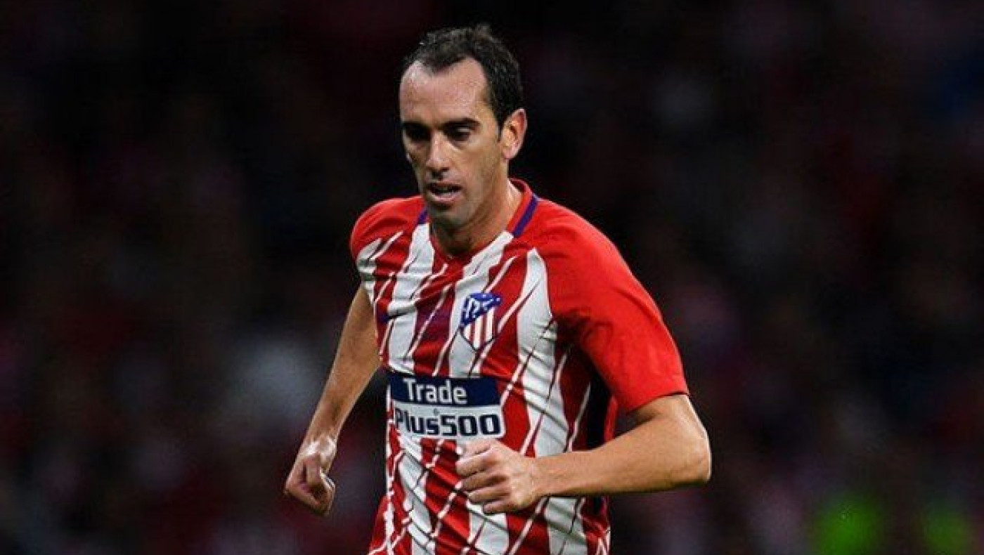 Πληρώνει και παίρνει Γοδίν η                   Γιουβέντους