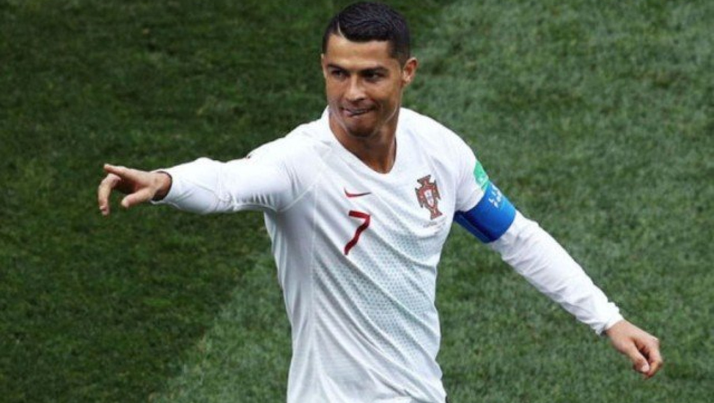 Η… μπηχτή της αδερφής του Ρονάλντο στον Μέσι   (pic)