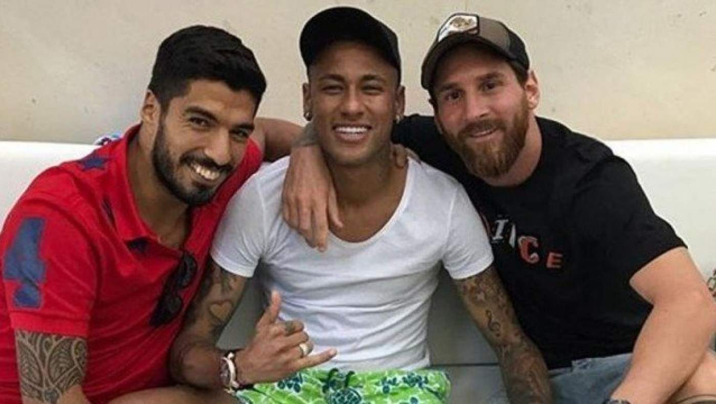 Στο      προπονητικό             κέντρο    της Μπαρτσελόνα  ο Νεϊμάρ