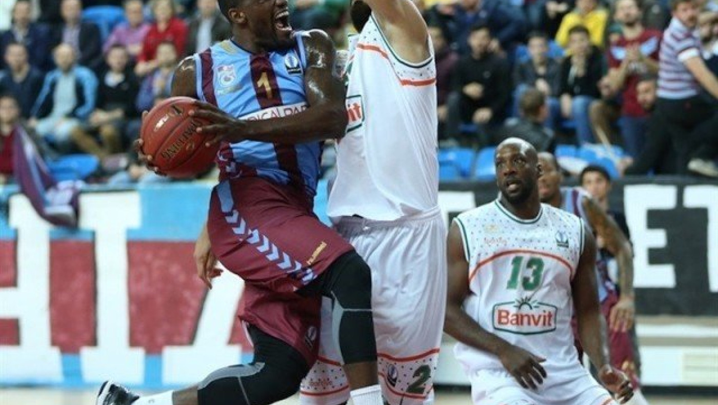 Προς πέμπτο «κανόνι»               στο τουρκικό μπάσκετ