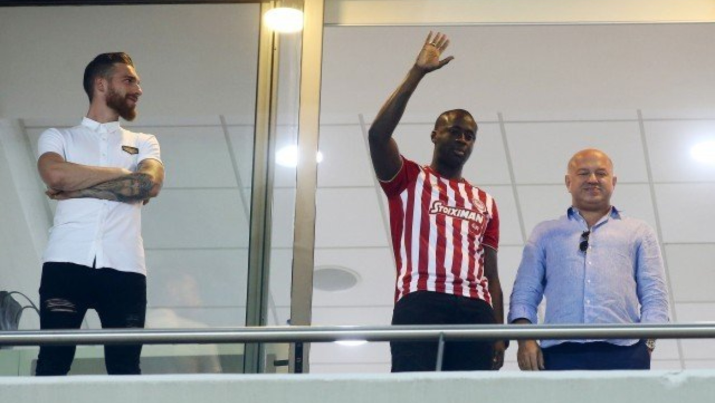 Οταν                        τρως πόρτα και δεν το αποδέχεσαι