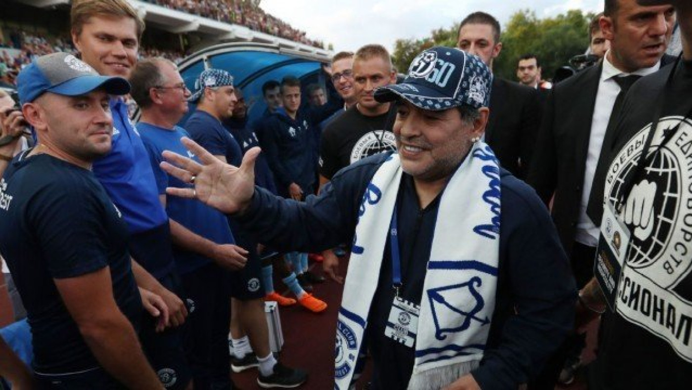 Παράτησε στα «κρύα του λουτρού» την Ντιναμό Μπρεστ ο Μαραντόνα!
