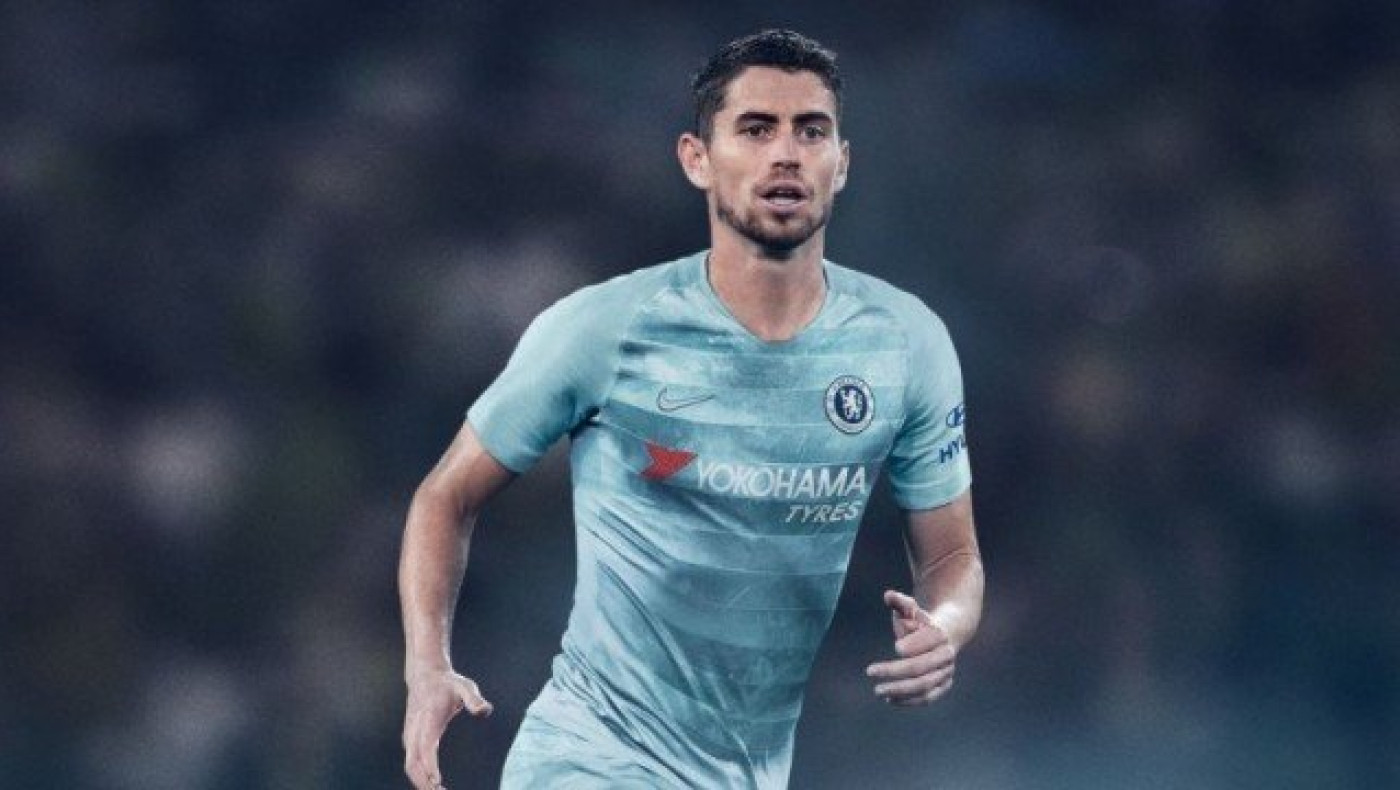 Ντεμπουτάρει η νέα πρωτοποριακή φανέλα της Τσέλσι στην Τούμπα! (pics)