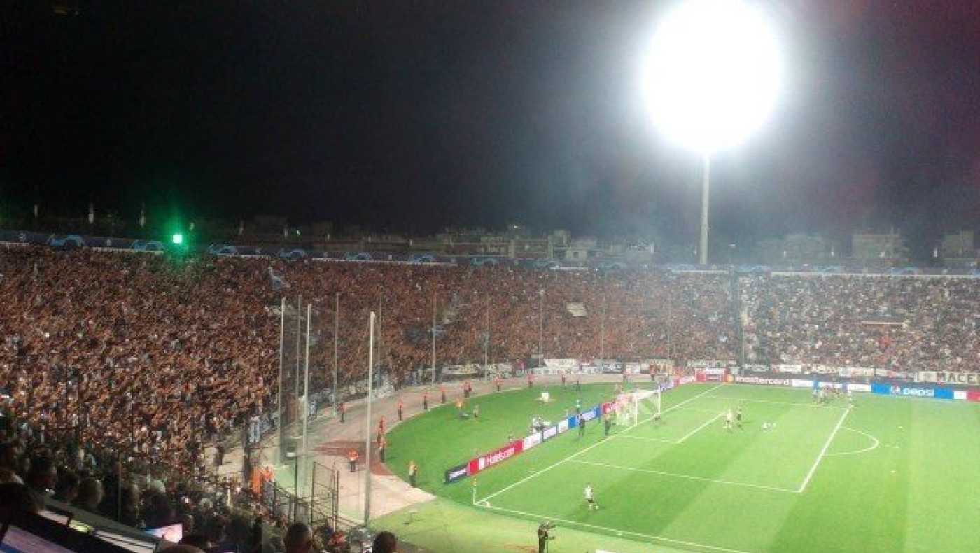 Ηφαίστειο έτοιμο να εκραγεί         η Τούμπα (vids)