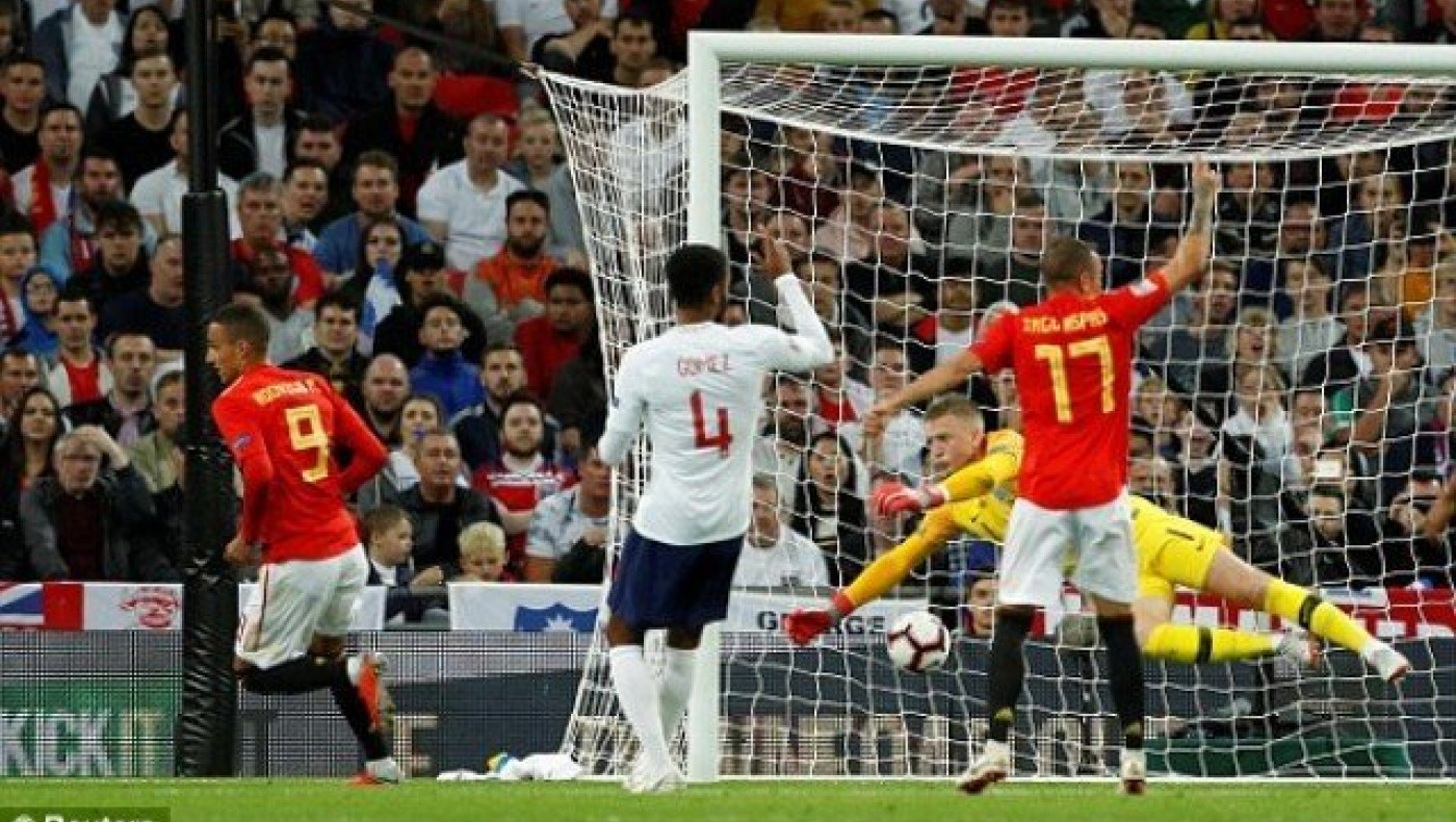 Άλωσε το Γουέμπλεϊ             η Ισπανία! (pics/vids)