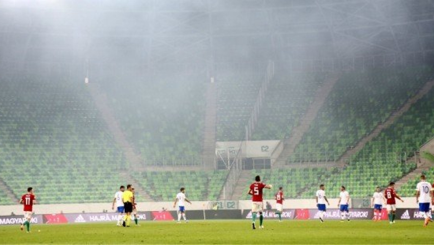 H δημοσιογράφος που έκλεψε την παράσταση στο Ουγγαρία - Ελλάδα (pic)