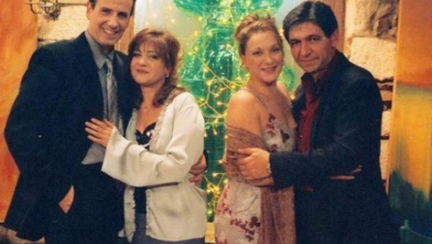 Επιστρέφει στις οθόνες μας μετά από 15 χρόνια το «Καφέ της Χαράς»