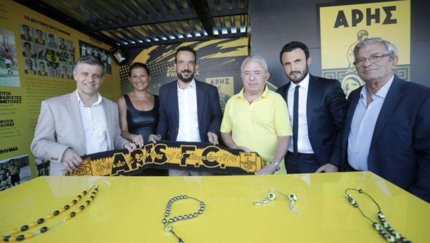 Φωνάζει                την επιστροφή                  του