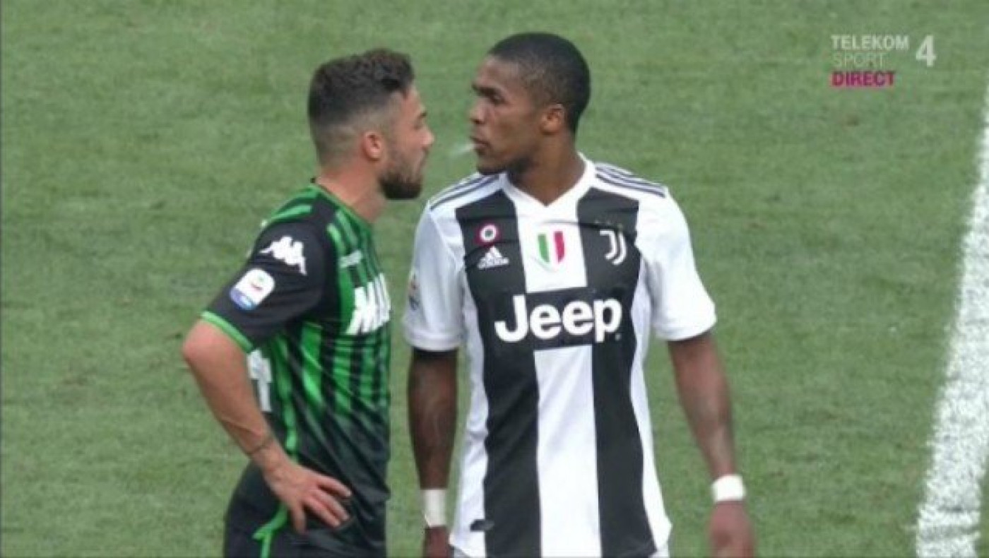 Η καμπάνα στον Ντάγκλας Κόστα για το φτύσιμο σε παίκτη της Σασουόλο