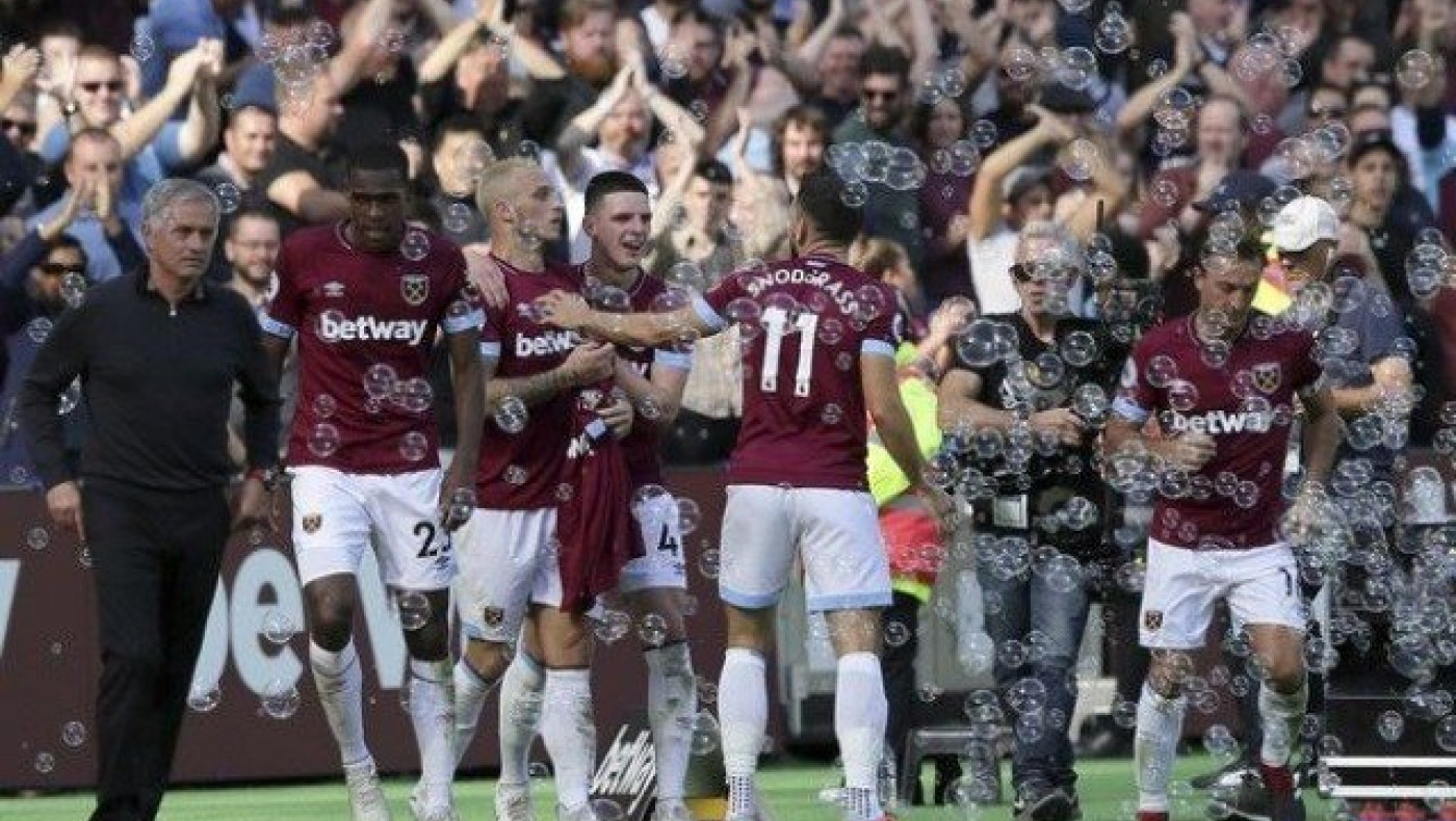 Οι παίκτες της Γιουνάιτεντ προέβλεψαν πότε θα αποχωρήσει ο Μουρίνιο