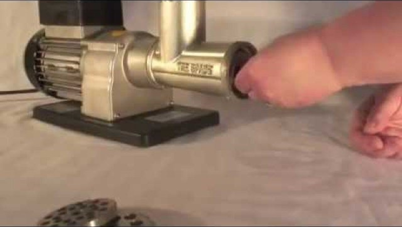 ΦΡΙΚΗ στη Σκόπελο: 43χρονη ακρωτηριάστηκε από μηχανή του κιμά