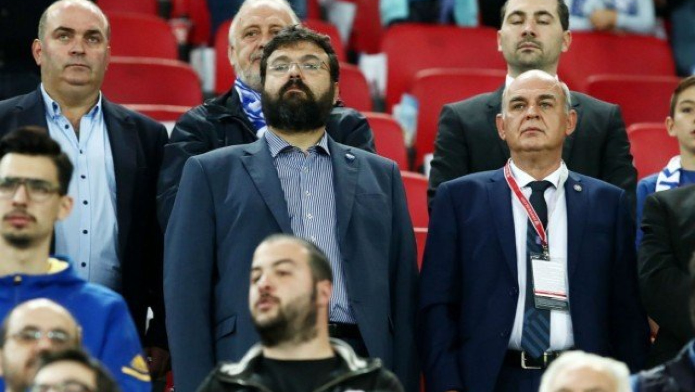 Κωμική        η αναδιάρθρωση,  χαμένοι και οι τελευταίοι και οι πρώτοι