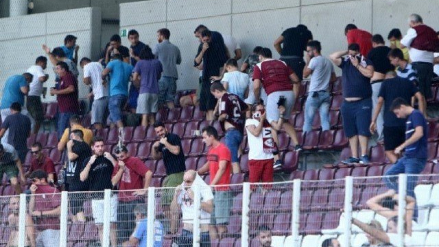 Διακοπή στη Λάρισα λόγω δακρυγόνων... εκτός γηπέδου