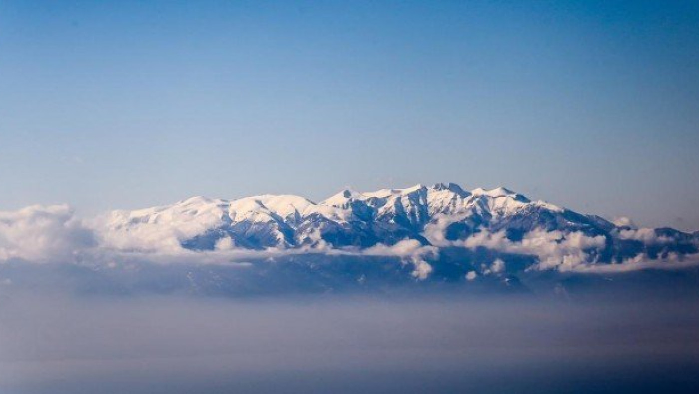 Έπεσαν τα πρώτα χιόνια στον              Όλυμπο! (ΒΙΝΤΕΟ)